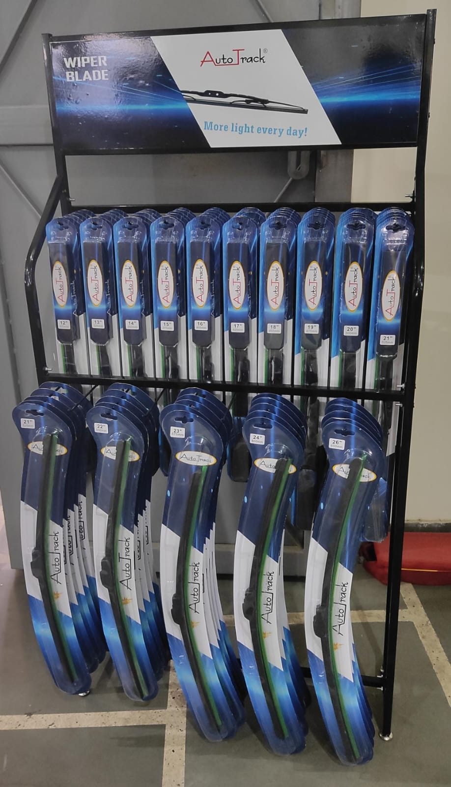 Auto Track Premium Wiper Blade